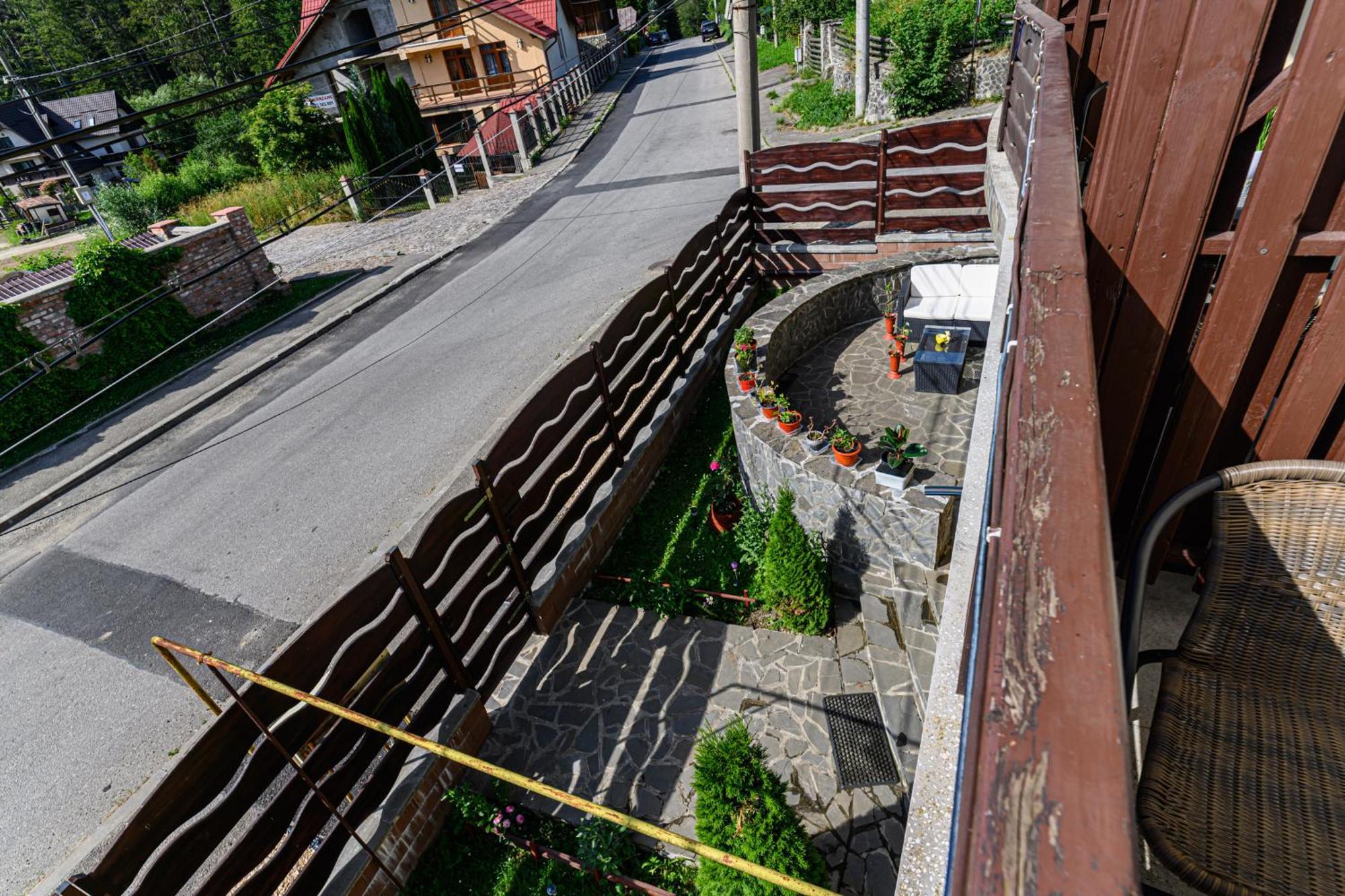 Casa Ramino Hotel Busteni Exterior photo